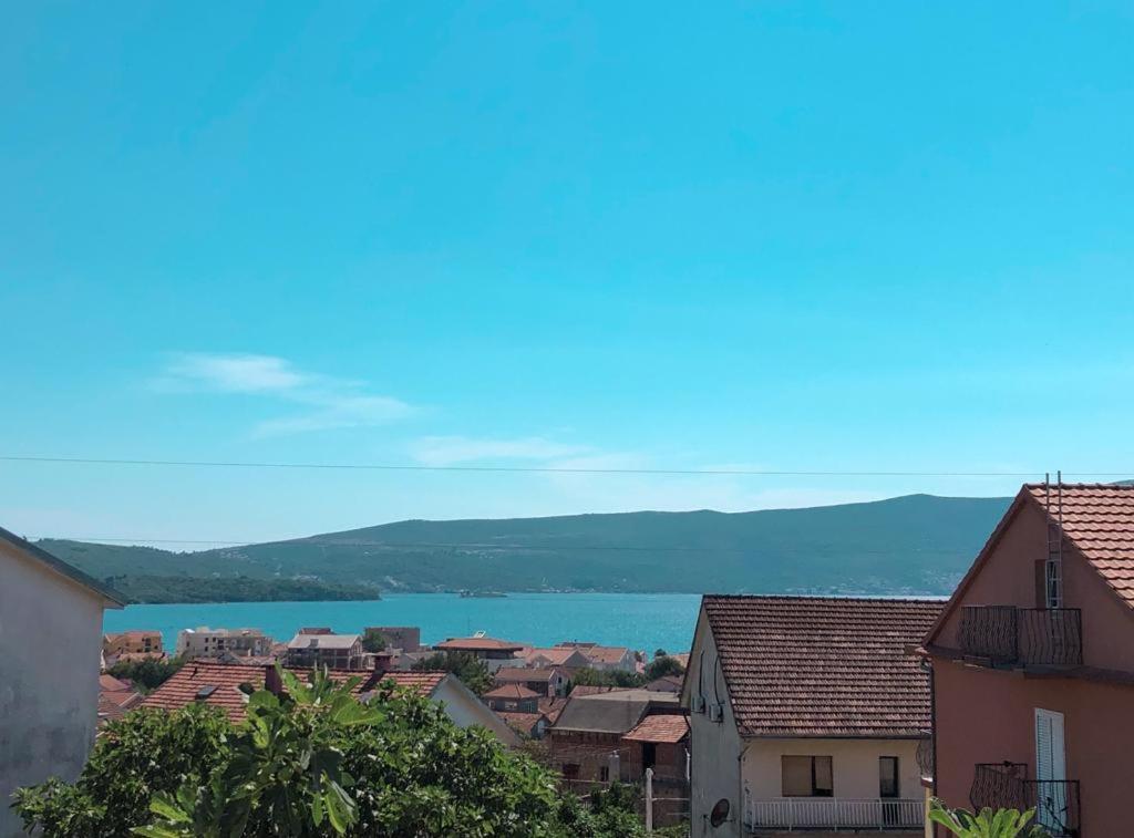 Apartmani Cupara Tivat Buitenkant foto